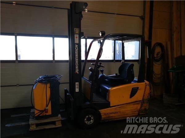 Jungheinrich EFG216K El gaffeltrucks