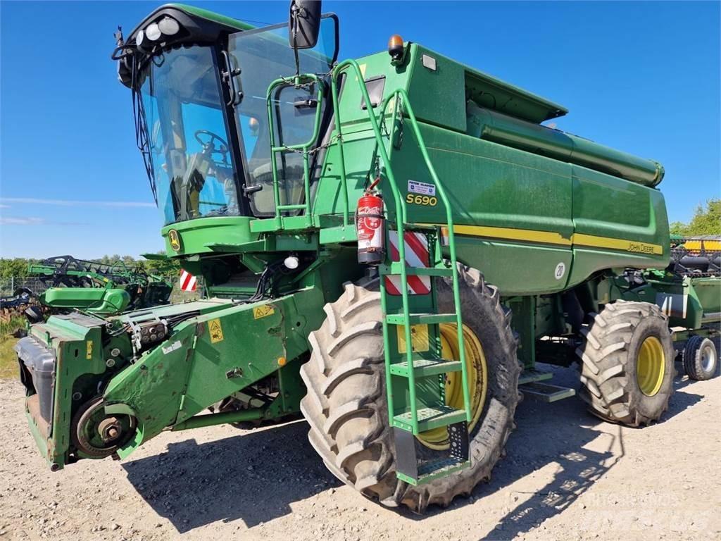 John Deere S690 Mejetærskere