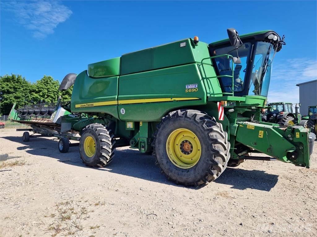 John Deere S690 Mejetærskere