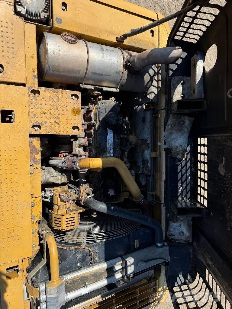CAT 324 D Gravemaskiner på larvebånd