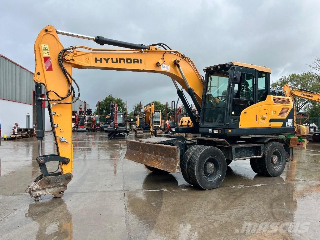 Hyundai HW140 Gravemaskiner på hjul