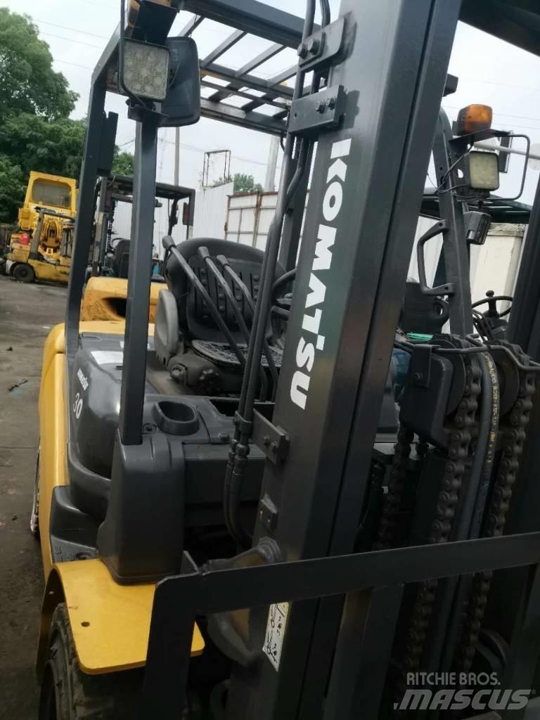 Komatsu 30 Teleskoplæssere
