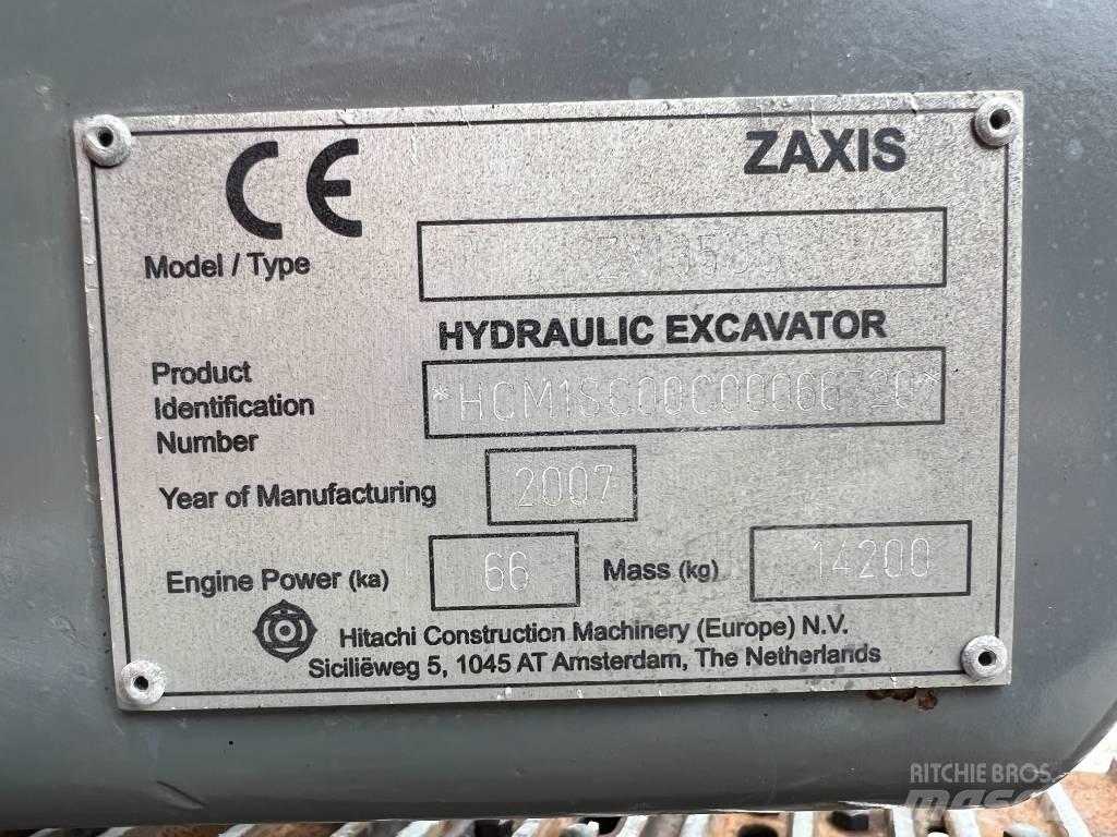 Hitachi ZX 135 US Gravemaskiner på larvebånd