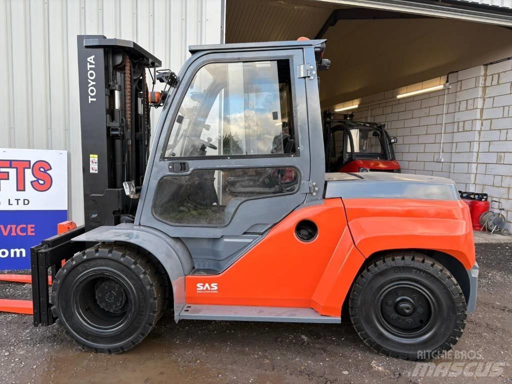 Toyota 8FDF70N Diesel gaffeltrucks