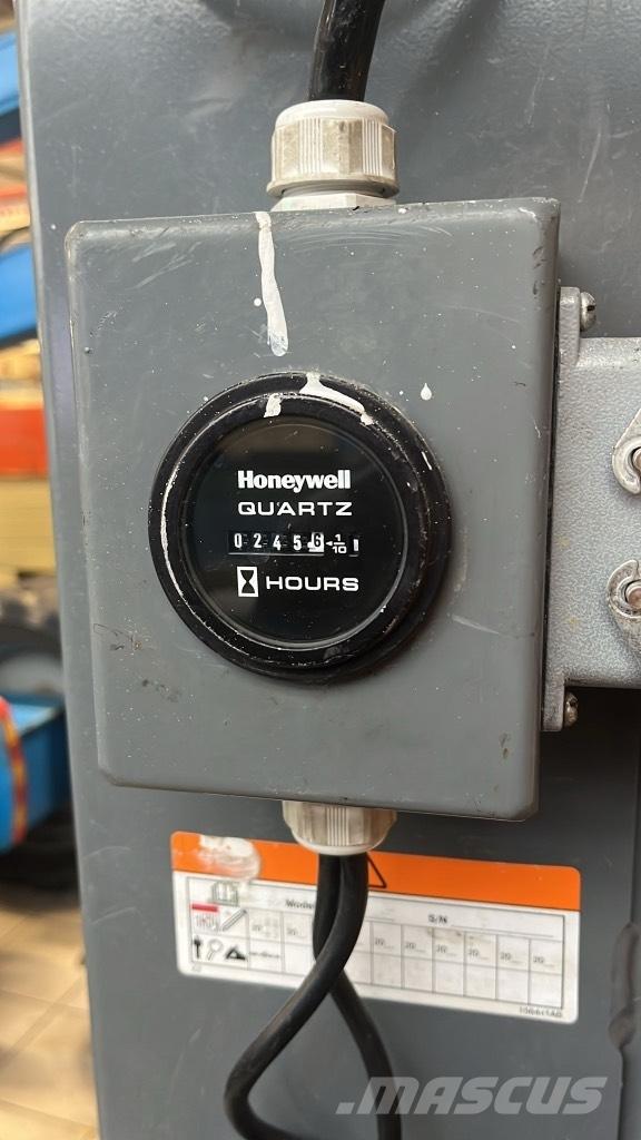 SkyJack SJ 16 Saxlifte