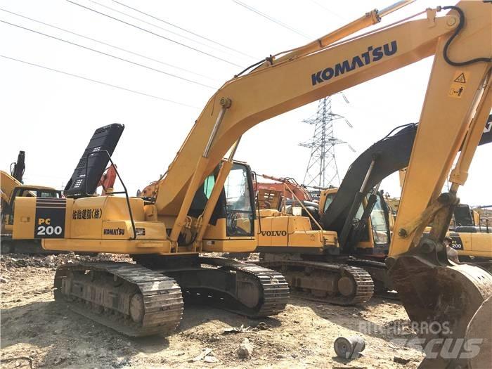 Komatsu PC 200-7 Gravemaskiner på larvebånd