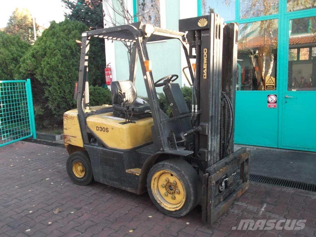 Daewoo D30S3 V-2372 Diesel gaffeltrucks