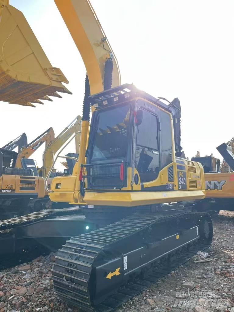 Komatsu 240 LC-8 Gravemaskiner på larvebånd