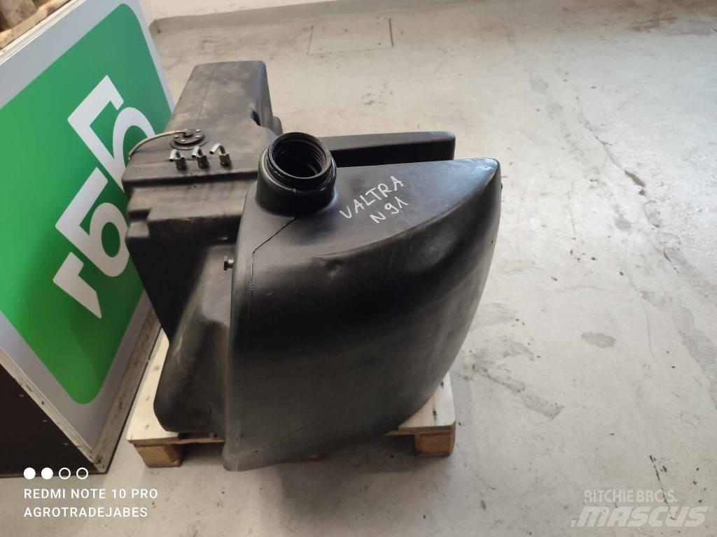Valtra N91 Fuel Tank Kabiner og interiør