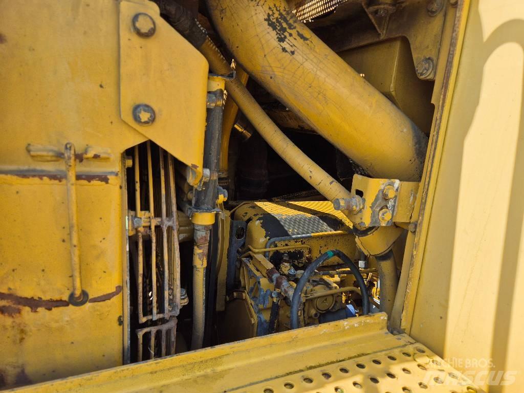 CAT 963B Larvebåndslæssere