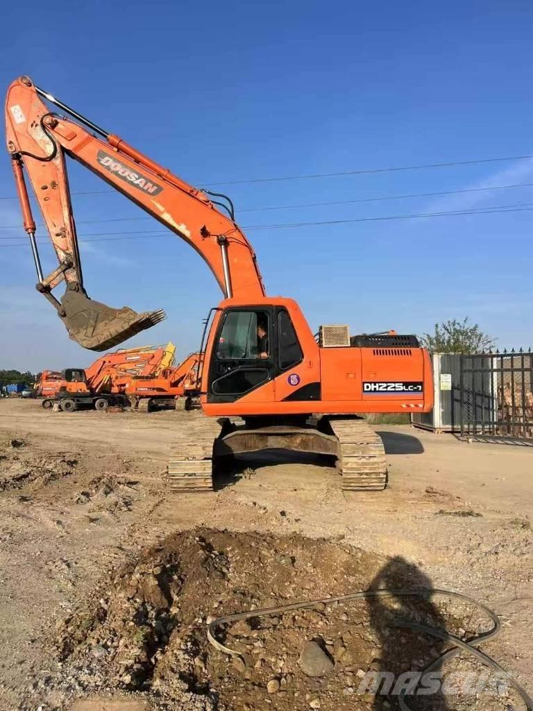 Doosan DH 225 LC-9 Gravemaskiner på larvebånd