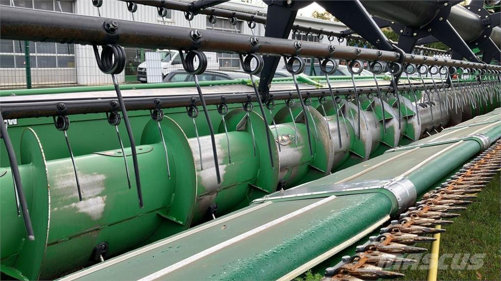 John Deere S680 Mejetærskere