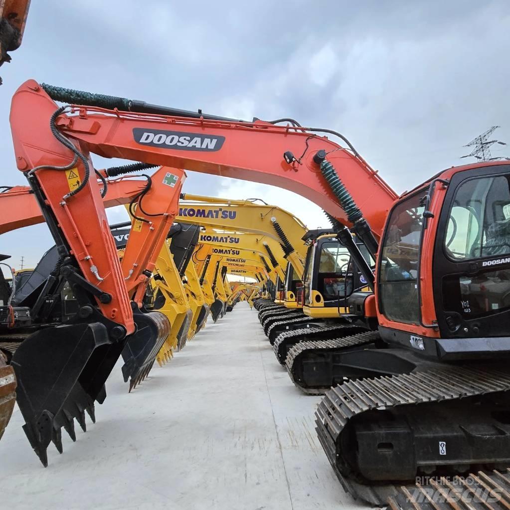 Doosan DX 225 LC Minigravemaskiner