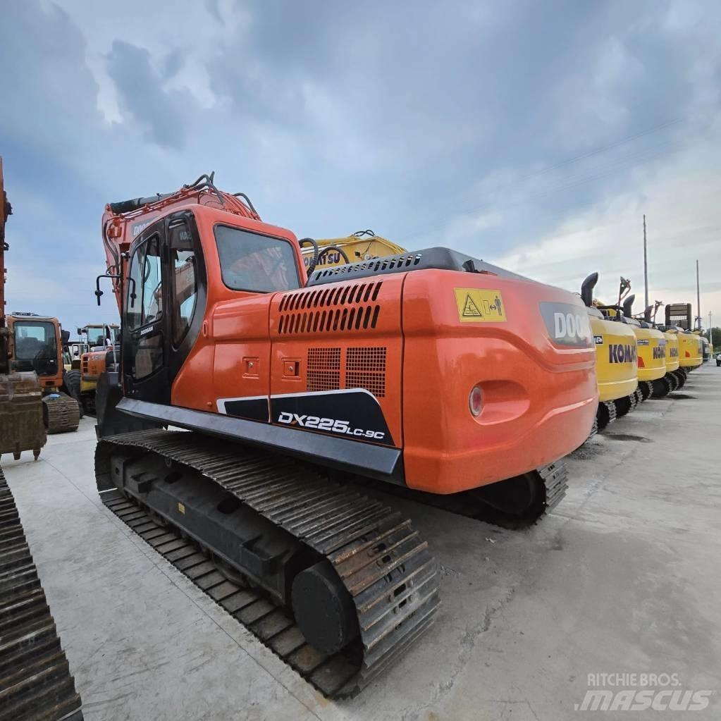 Doosan DX 225 LC Minigravemaskiner