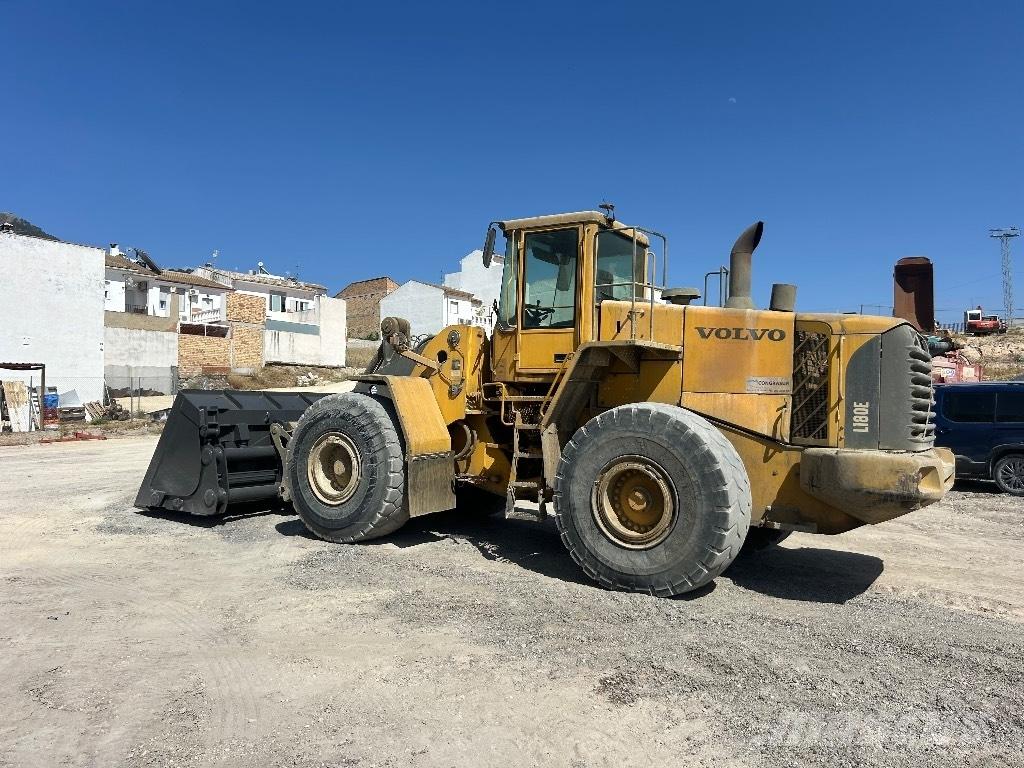 Volvo L 180 E Læssemaskiner på hjul
