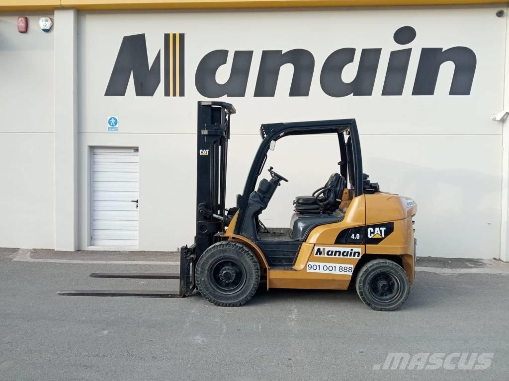 CAT DP 40 Diesel gaffeltrucks