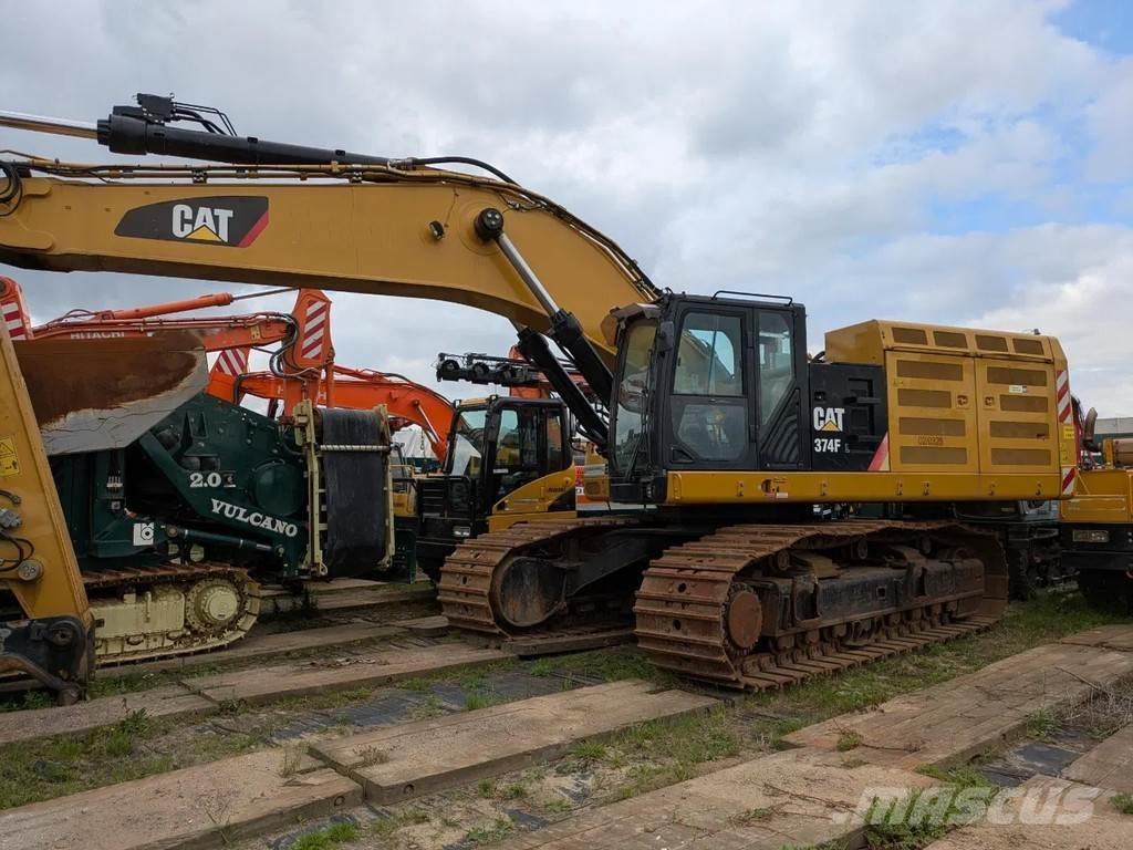 CAT 374F Gravemaskiner på larvebånd