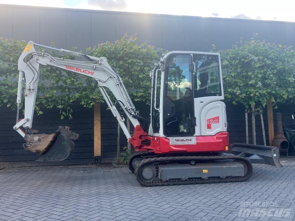 Takeuchi TB 335 R Minigravemaskiner