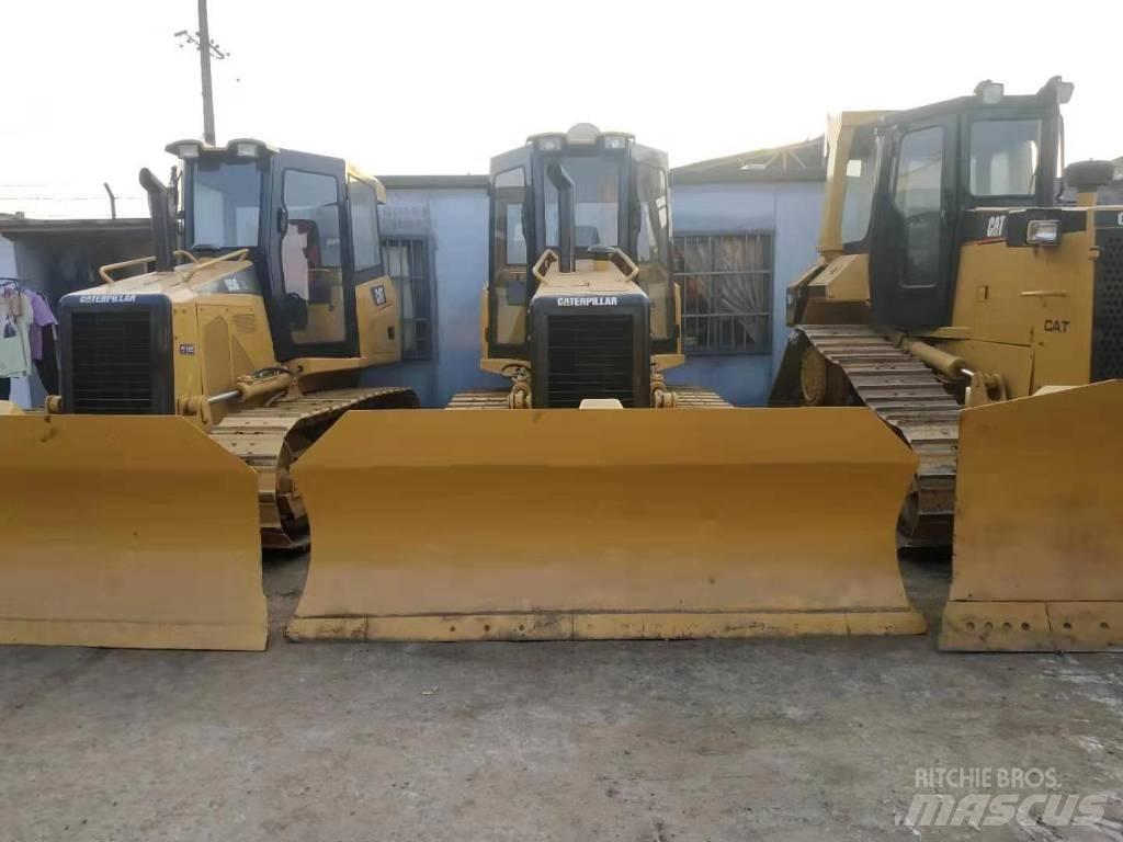 CAT D5M Bulldozer på larvebånd