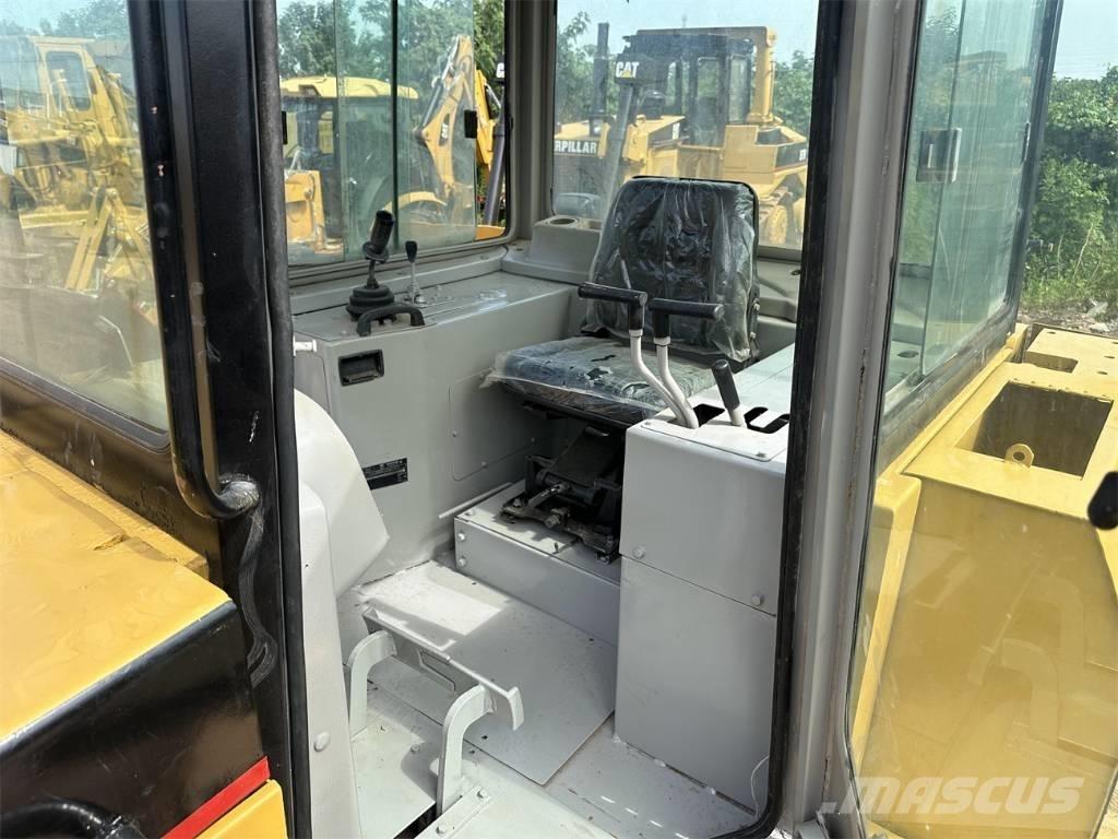 CAT D 6 G Bulldozer på larvebånd