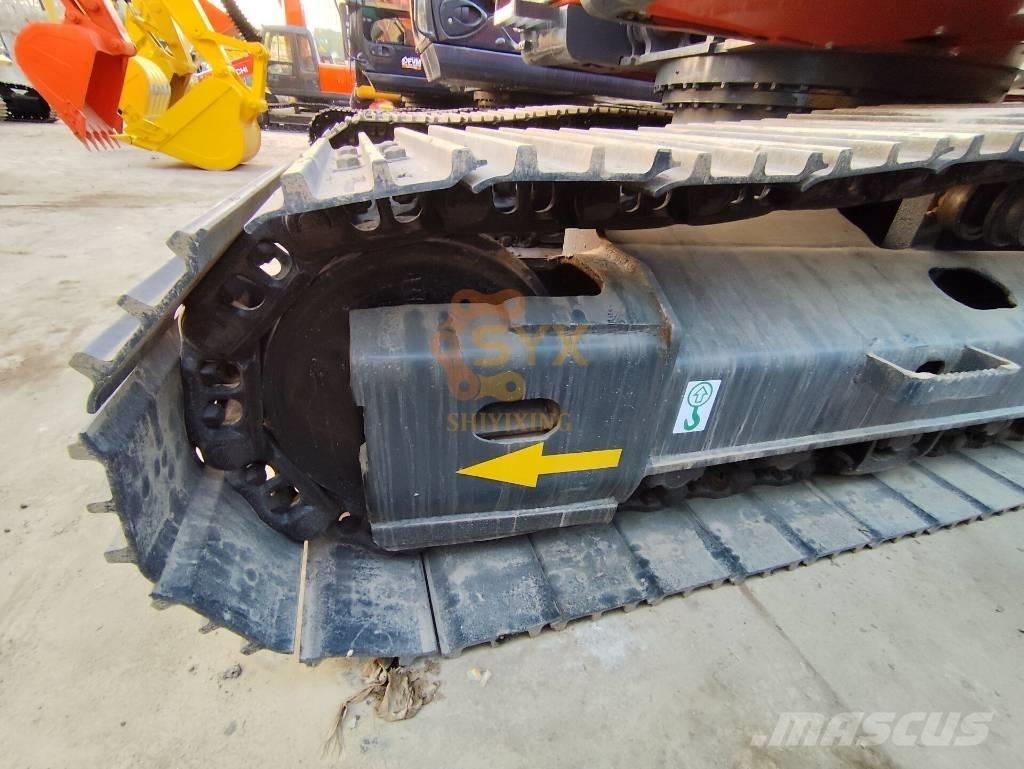 Doosan DX 225 LC Gravemaskiner på larvebånd