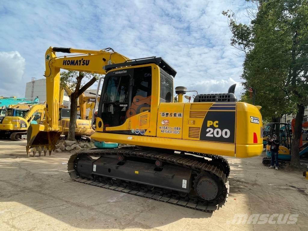 Komatsu PC 200-8 Gravemaskiner på larvebånd