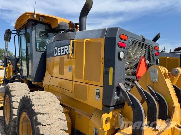DEERE 772GP Vejhøvle / Gradere
