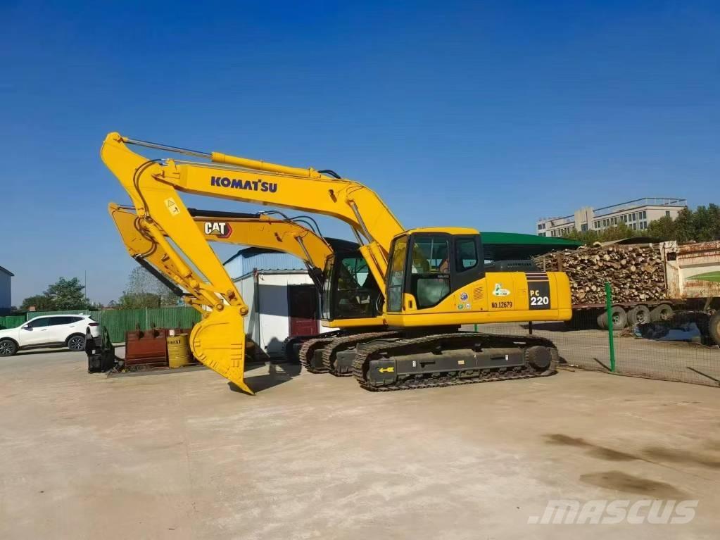 Komatsu PC 220 Gravemaskiner på larvebånd