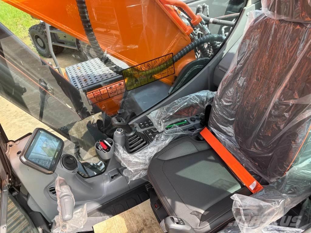 Develon DX255LC-7 Gravemaskiner på larvebånd