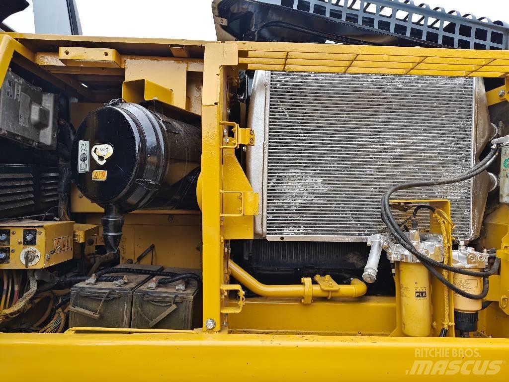 CAT 330 D2 L Gravemaskiner på larvebånd