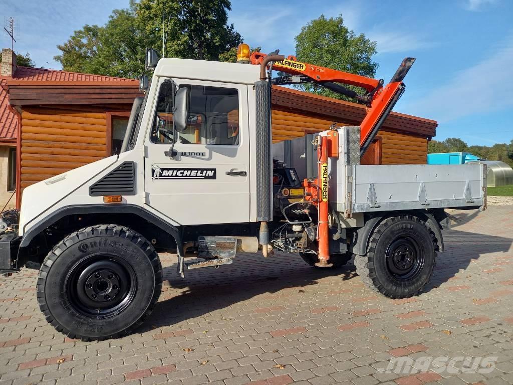 Unimog UNIMOG 4X4 Lastbil med kran