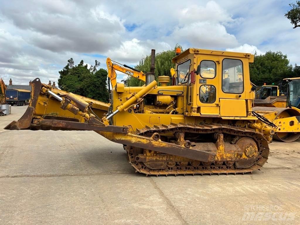 CAT D 6 D Bulldozer på larvebånd