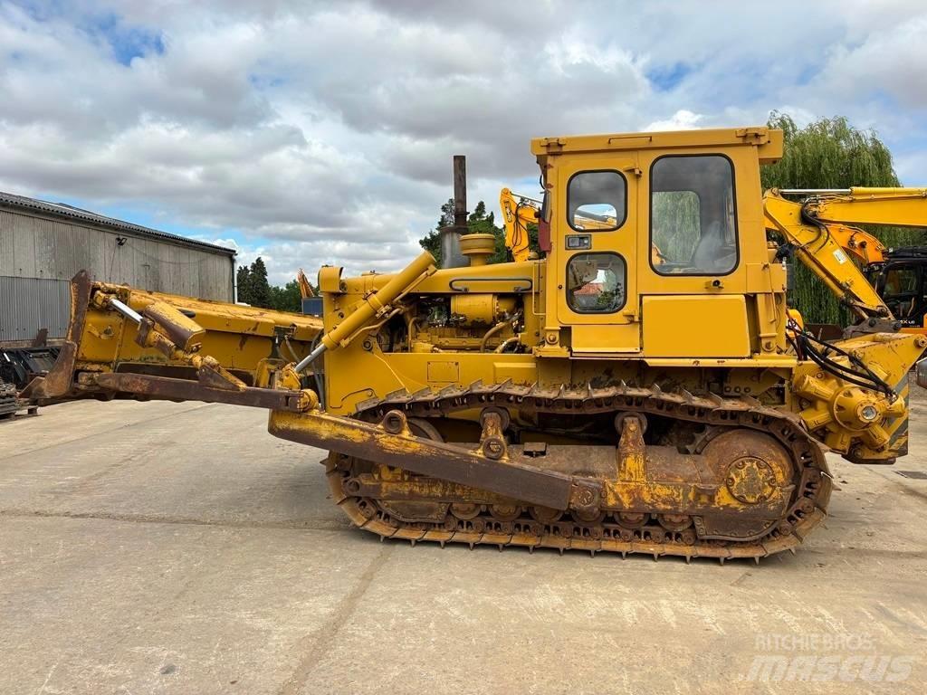 CAT D 6 D Bulldozer på larvebånd