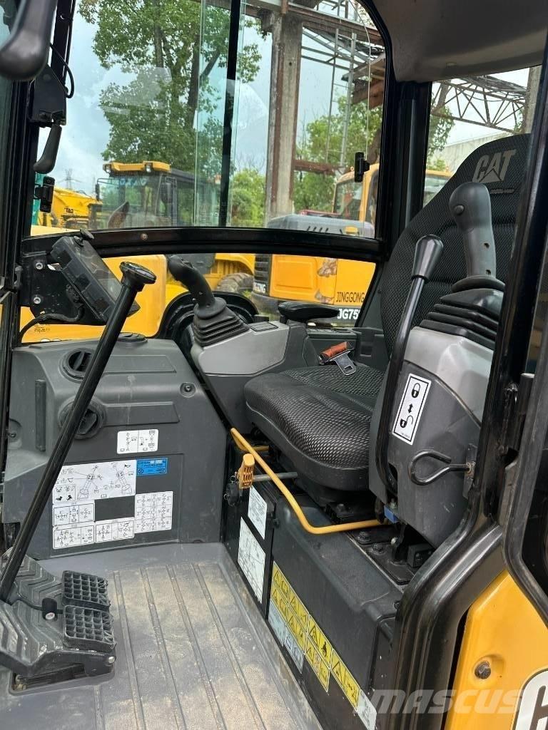 CAT 302 Minigravemaskiner