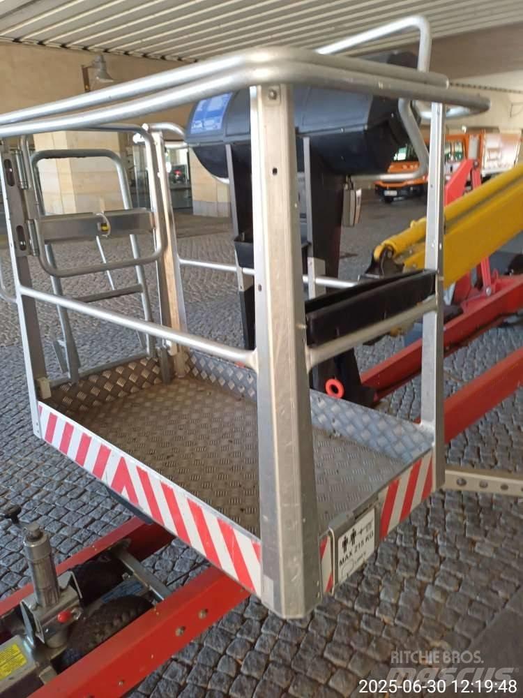 Dino 210 XT Trailermonterede lifte