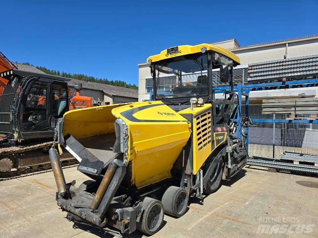 Bomag BF 300 P-2 Asfaltudlæggere