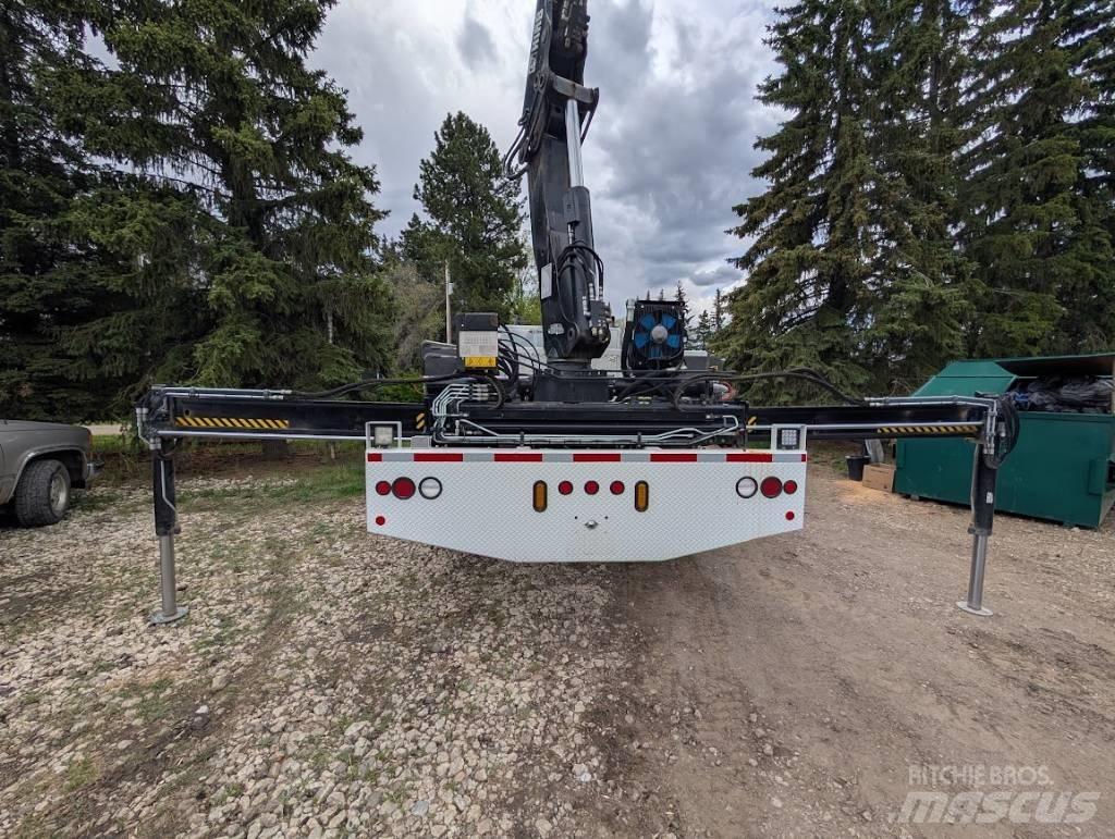 International 7500 Lastbil med kran