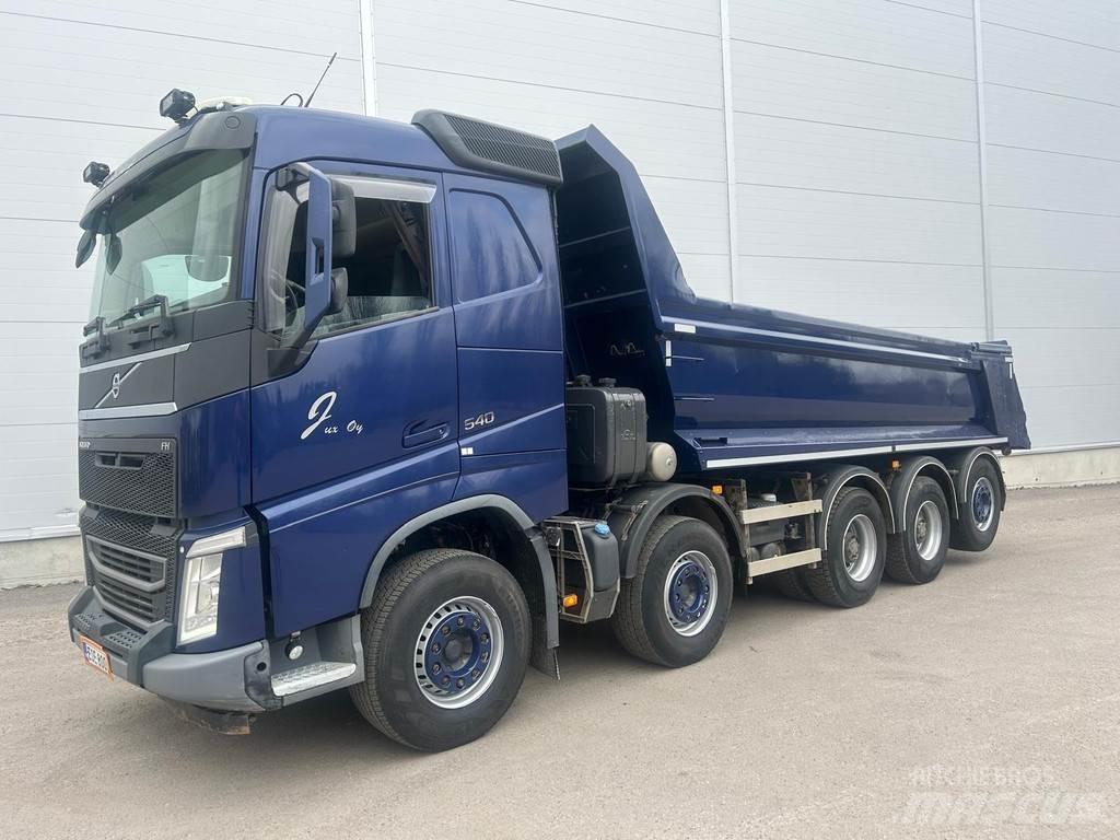 Volvo FH Lastbiler med tip