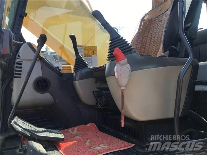 Komatsu PC 200-8 Gravemaskiner på larvebånd