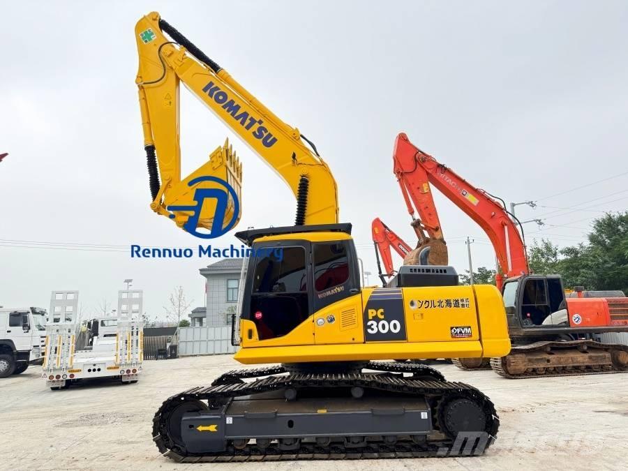 Komatsu PC 300 Gravemaskiner på larvebånd