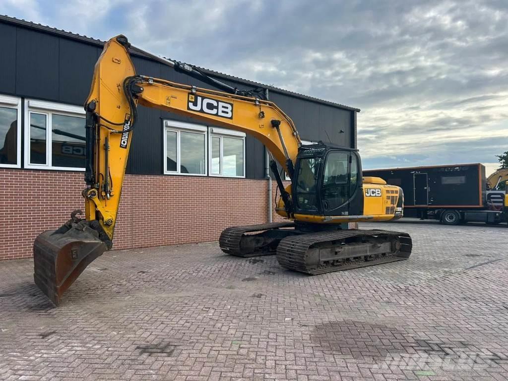 JCB JS220LC Gravemaskiner på larvebånd