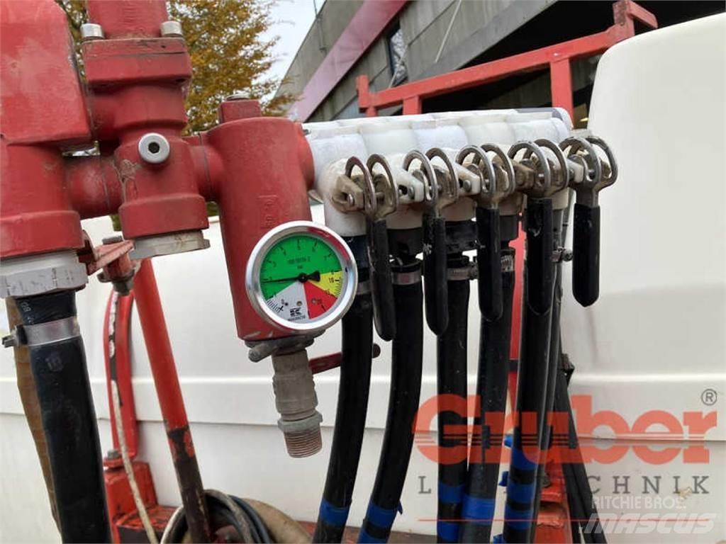 Holder 1.600 l Trailersprøjter