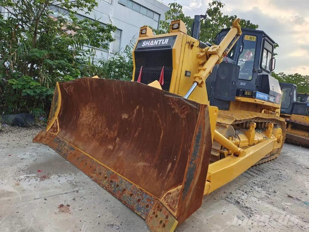 Shantui SD 32 Bulldozer på larvebånd