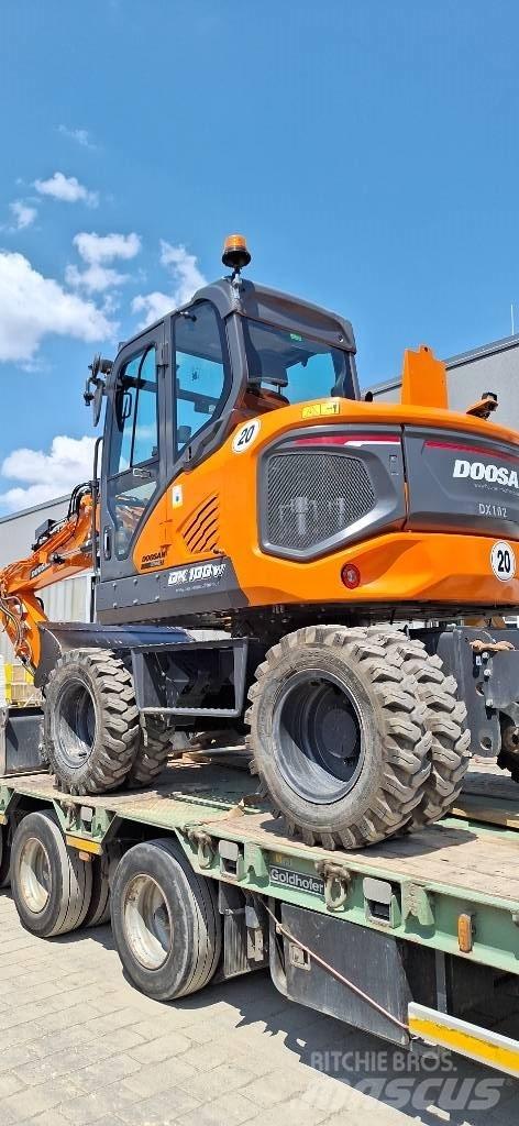 Doosan DX 100 W-7 Gravemaskiner på hjul