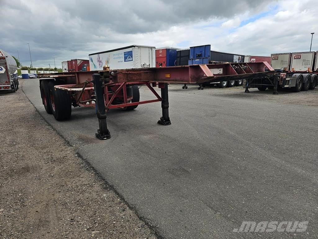 Pacton TXC 230-2 Semi-trailer med containerramme