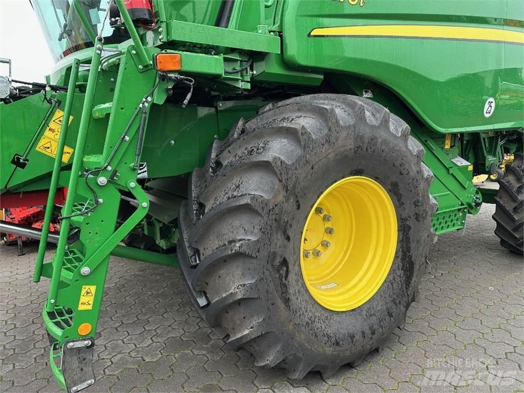 John Deere T 670 i Mejetærskere