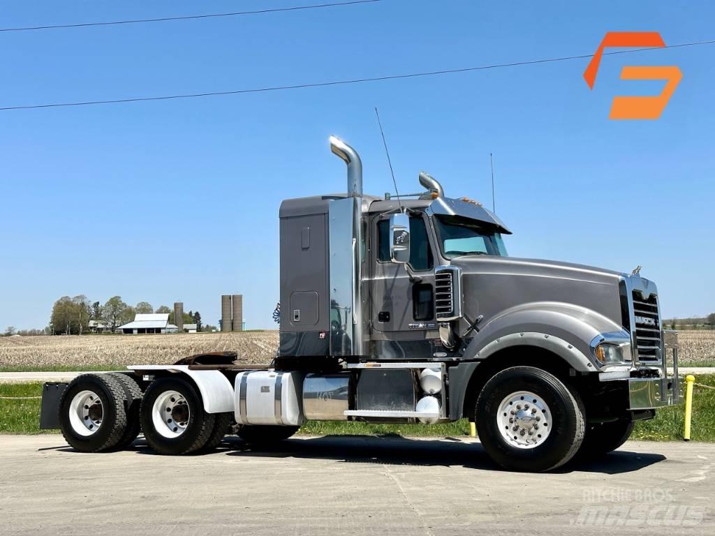 Mack Titan TD 713 Chassis
