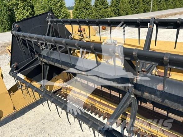CAT F30 Hoveder til mejetærskere