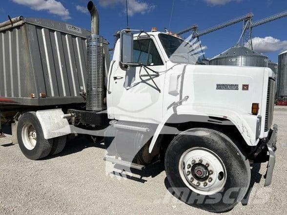 GMC BRIGADIER Trækkere