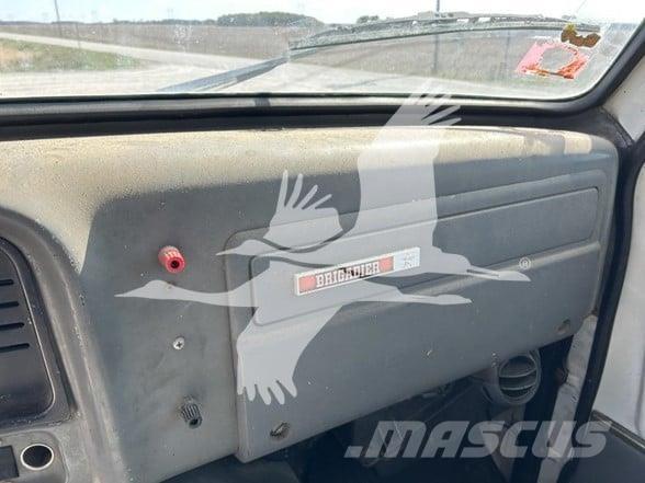 GMC BRIGADIER Trækkere